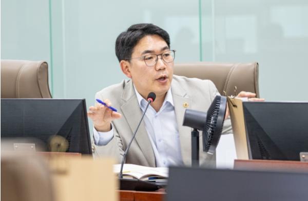 경기도의회 문승호 의원, 제11대 교육행정위원회 추경심사서 경기교육, 소외되는 교육구성원 없도록 세심히 살펴야 기사 이미지