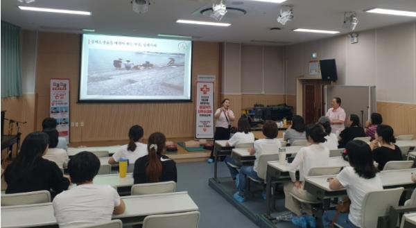 전주교육지원청-전주시학교운영위원장협의회 전주교육 미래 논하는 임원진 워크숍 개최 기사 이미지