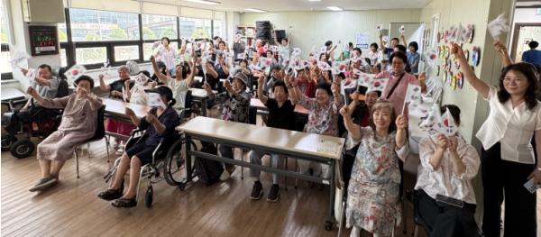 충주열린학교, 6·25전쟁 제76주년 기념행사 운영 역사 기억하고 평화 다짐하다