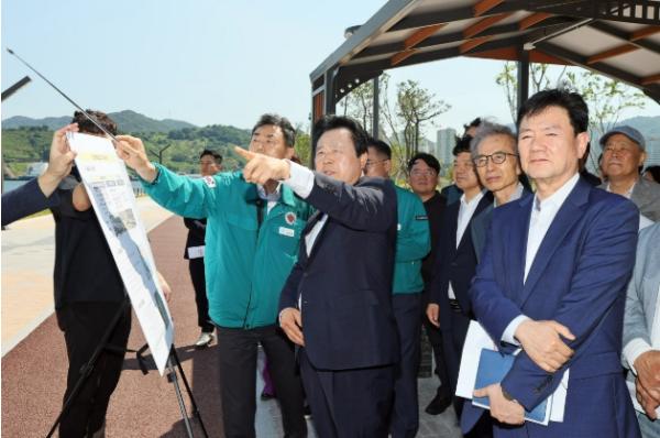 강기윤 창원시장 당선인 현장부터 찾았다 “‘현장 시장’돼 다시뛰는 창원 만들겠다” 기사 이미지