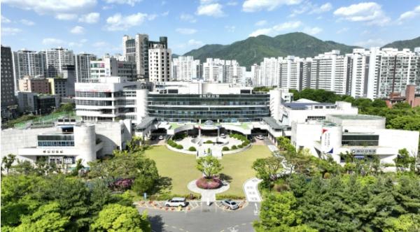 하남시, 지하철 5호선 적자폭 줄이기 위한 운영비 절감 대책 추진 중 기사 이미지