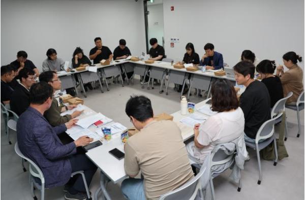 청도군, 청년정책참여단 성과보고회 및 신규회원 간담회 개최 기사 이미지