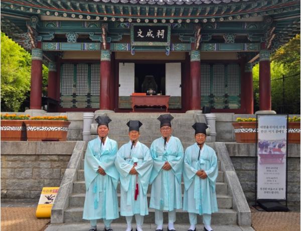 강릉시 김남철 신임 강릉향교 전교 취임 오죽헌 참배 기사 이미지