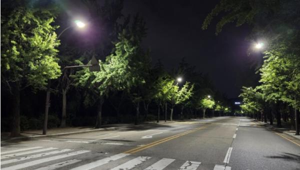 과천시, 가로등 디밍시스템 본격 운영…밝기는 지키고 전력은 줄이고 기사 이미지
