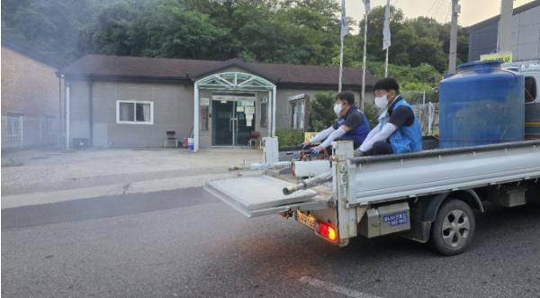 '주민과 함께하는 촘촘한 방역망' 시흥시 월곶동, 마을방역단 활동 시작 기사 이미지