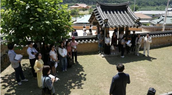 리 왕조의 뿌리를 찾아 봉화로...베트남 관광업계, 'K-베트남 밸리‧산타마을'에 주목 기사 이미지