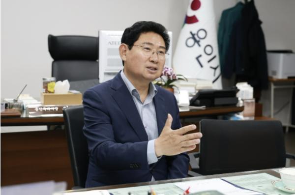 이상일 용인특례시장, '용인 반도체 국가산단과 일반산단을 반도체특별법상의 ‘반도체클러스터’로 지정해야' 기사 이미지