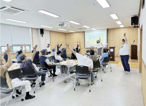 포천시, 보훈단체 복지지원사업 '은빛 기억이음 교실' 운영 기사 이미지