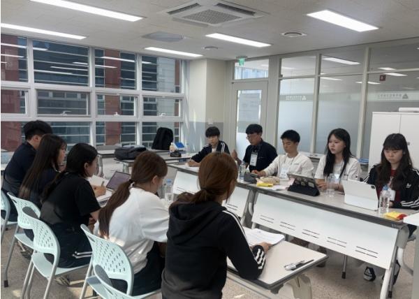 광주 광주중앙고, 자율형 공립고 2.0 연계 인문·자연 토론캠프 운영 기사 이미지