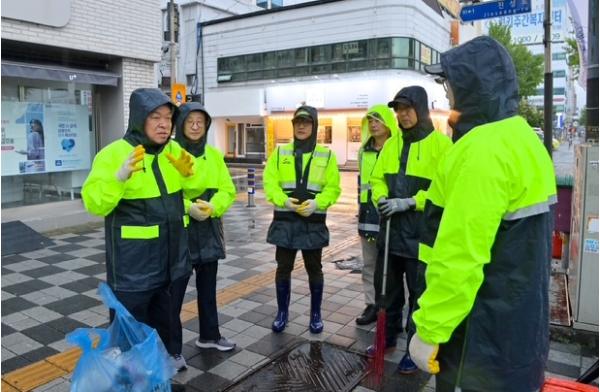 부산 동구, 민선 9기 출범...“북항에서 세계로” 도약 선언 기사 이미지