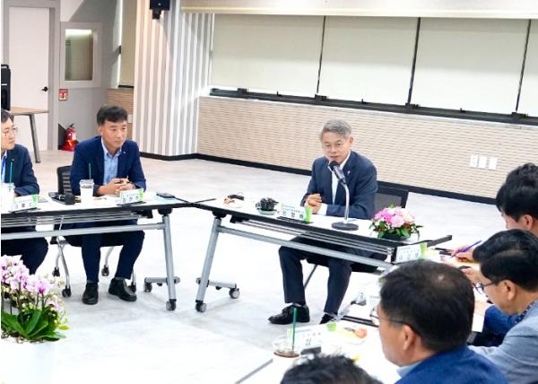전남광주통합특별시, '반도체도, 생활용수도 걱정 없다“ 민형배 시장, 수자원공사 찾아 용수공급체계 현장 점검