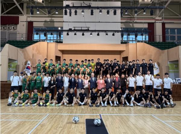 문정우 금산군수, 금산인삼에프씨(FC) 선수단 격려 방문 기사 이미지