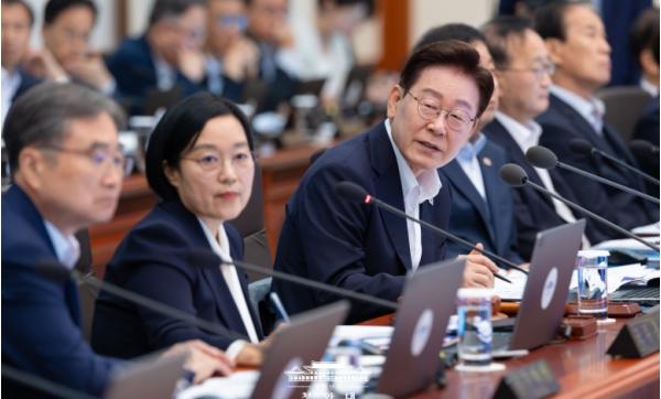 이재명 대통령, 제30회 국무회의 주재