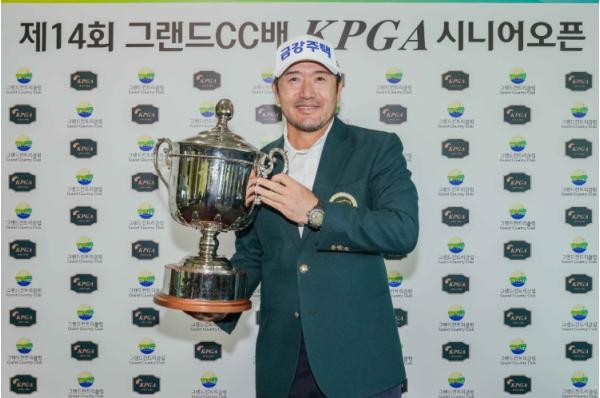 최호성, ‘제14회 그랜드CC배 KPGA 시니어오픈’에서 KPGA 챔피언스투어 통산 3승 달성… 개인 통산 10승 금자탑