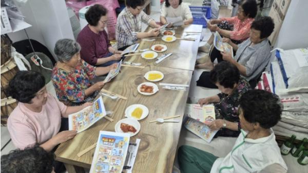 서천군 서천읍, 주민 대상 '의료·요양 통합돌봄' 홍보 기사 이미지