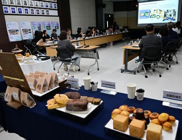 충북농기원, 도내 19곳에 가루쌀 제빵 기술 7종 무상 보급 기사 이미지