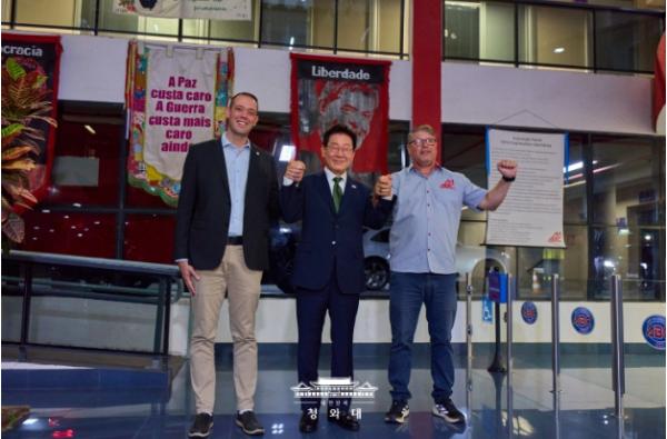 이재명 대통령, 룰라 대통령이 활동했던 상파울루 지역 금속노조 본부 방문 
