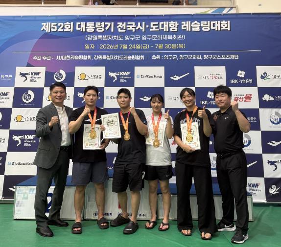 완주군청 여자 레슬링팀, 전국대회 선수 전원 금메달 기사 이미지