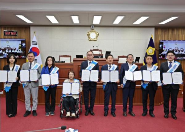 무안군의회, 제10대 의원 청렴 실천 서약 ... 신뢰받는 의정 다짐