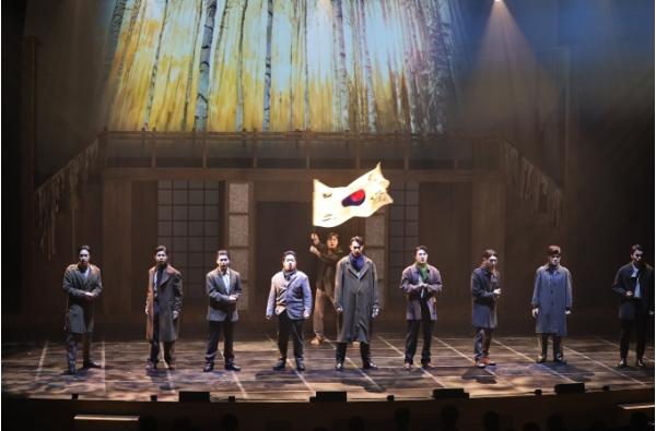 광복절, 금천구 쇼핑몰에 '깜짝' 울리는 '대한독립만세' 기사 이미지