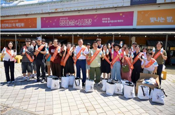 공주시청년네트워크, 산성시장서 폭염 예방 캠페인 전개 기사 이미지