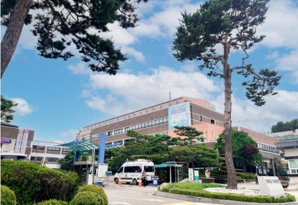 서해구, 깨끗하고 건강한 도시환경 제공...불법광고물 흔적지우기 집중 정비 실시 기사 이미지