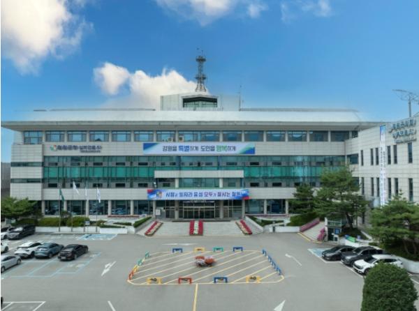철원군 갈말도서관, 세대별 맞춤형 ‘2026년 하반기 독서문화 프로그램’ 수강생 모집 기사 이미지