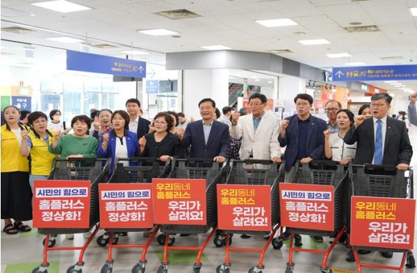 이승로 성북구청장, ‘홈플러스 월곡점 찾아 지역경제 회복에 힘 보태’ 기사 이미지