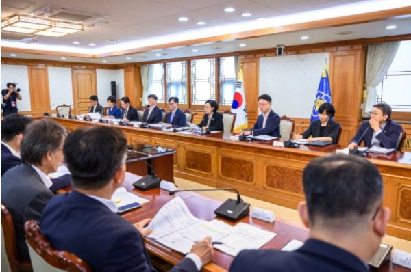 한성숙 총리, 국토대전환 범정부 추진협의회 주재... ‘실행과 속도’ 주문