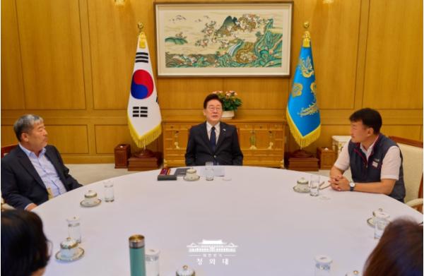 이재명 대통령, 양대 노총 위원장 차담회 