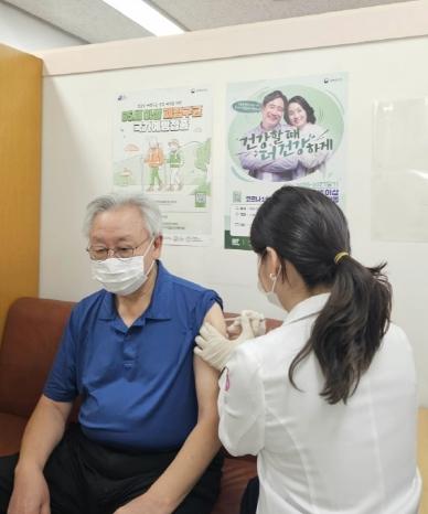 동대문구, 독감 무료접종 어린이 14세까지 확대…21일 시작 기사 이미지