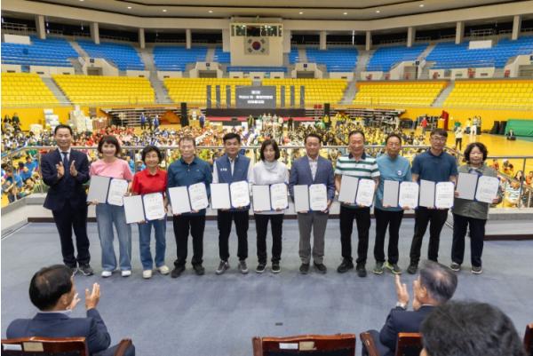 시민과 행정 잇는 익산 이·통장, 화합 한마당 기사 이미지