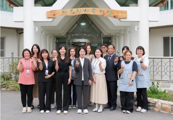 추미애, 추석 앞두고 ‘여주천사들의집’ 찾아 장애아동·종사자 격려 기사 이미지