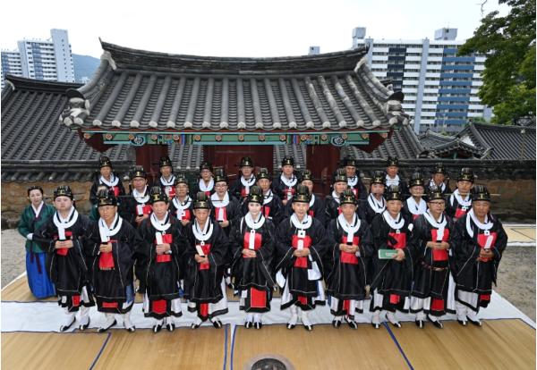 우성빈 기장군수, 기장향교서 추기 석전대제 초헌관 맡아 기사 이미지