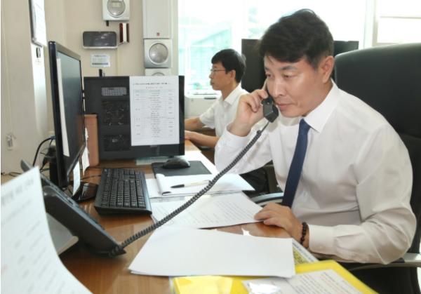 전문학 서구청장, 추석 연휴 당직근무 현장 챙겨