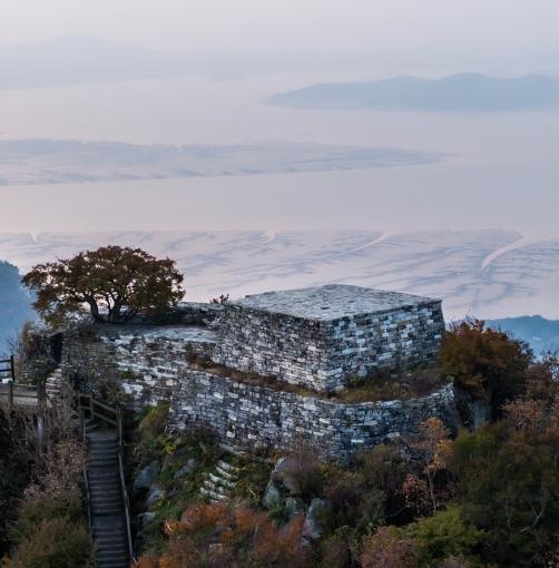 강화군 마니산 참성단서 제4358주년 개천대제… 전국체전 성화도 채화 기사 이미지