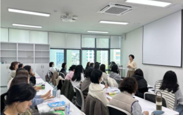 달성군 달성어린이숲도서관, 부모교육 특강 개최 ‘미라클 베드타임’ 김연수 작가 초청 기사 이미지