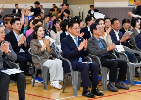 김포시, 장애인·비장애인 함께 뛰고 웃었다…제1회 장애인 어울림 한마음 체육대회 개최 기사 이미지