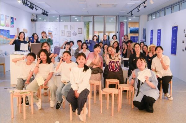 고성문화재단, '제2회 이성선 문학축전' 마무리…시(詩), 주민의 일상 속으로 스며들다 기사 이미지