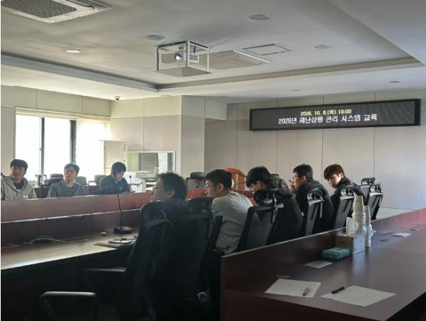 옥천군, 바이브코딩으로 ‘재난상황 관리시스템’ 자체 개발… 직원 대상 교육 실시 기사 이미지