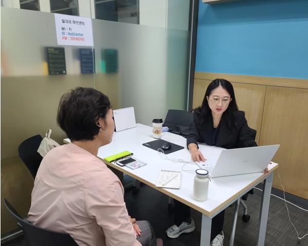 “신축 아파트 하자, 전문가에게 맡기세요” 송파구, 중장년 ‘사전점검 전문가’ 첫 육성 기사 이미지