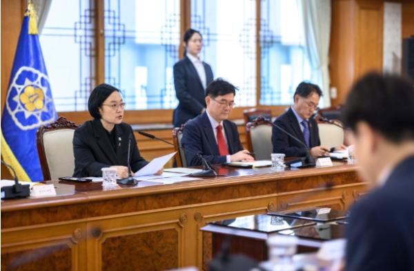 한성숙 국무총리, 이태원참사 추모위원회 및 유가족 간담회 주재
