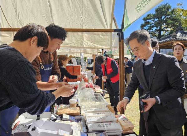 충북도, ‘지역생산품애용 충북사랑운동 지역상생 페스티벌’ 개최 기사 이미지